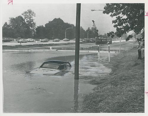 Flooding on the Grand Central Parkway